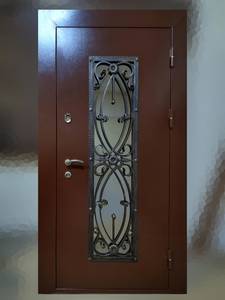 Стальная дверь со стеклопакетом и ажурной решеткой