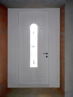Белая дверь МДФ с боковыми вставками