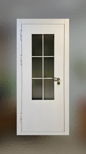 Дверь с терморазрывом, с остеклением и решеткой внутри стеклопакета