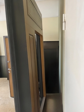 Фото обратной стороны