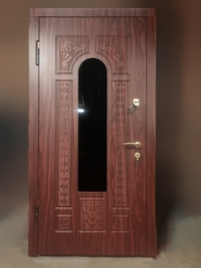 Парадная дверь с тонированным стеклопакетом