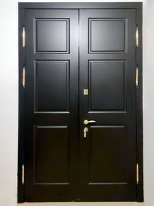 Распашная МДФ дверь, фото снаружи