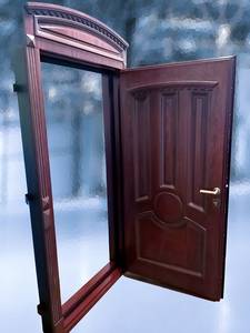 Шпонированная дверь с имитацией филенки